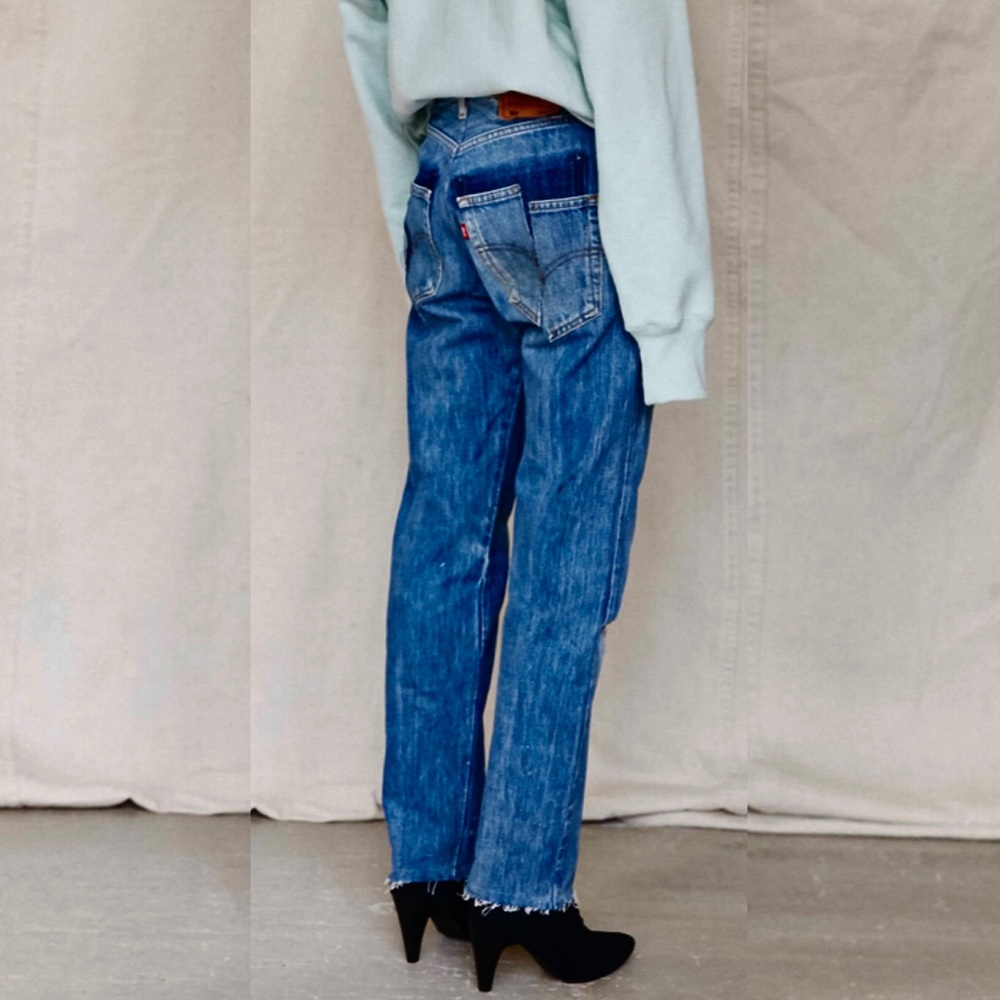 UO Urban Renewal Vintage Custom Split Pocket Jeans - Picture 2 of 16